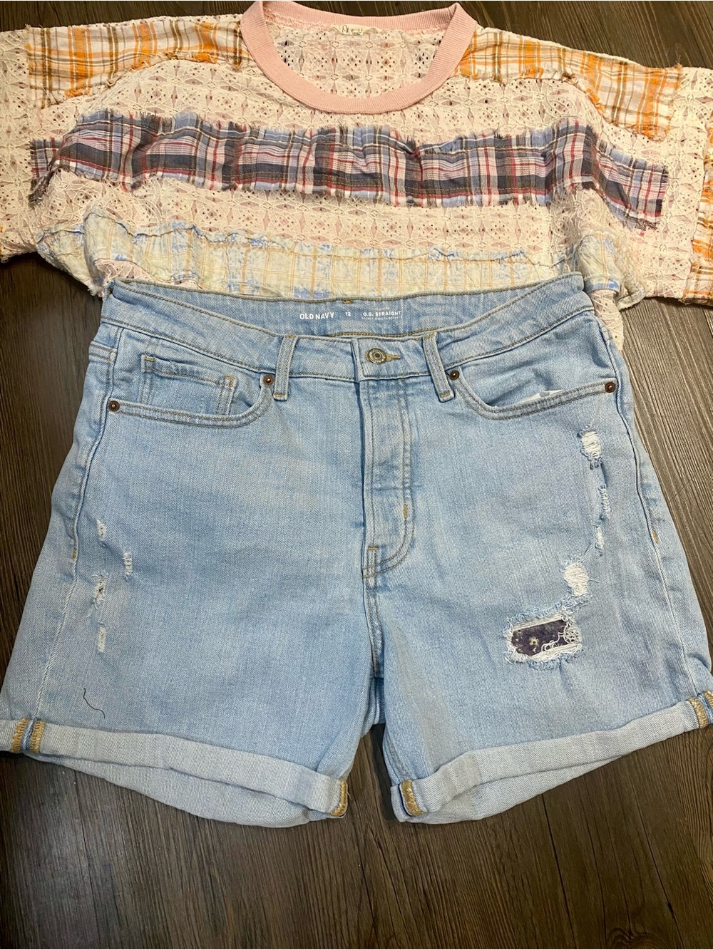 Old Navy Light Wash Distressed Denim Roll-Cuff Shorts